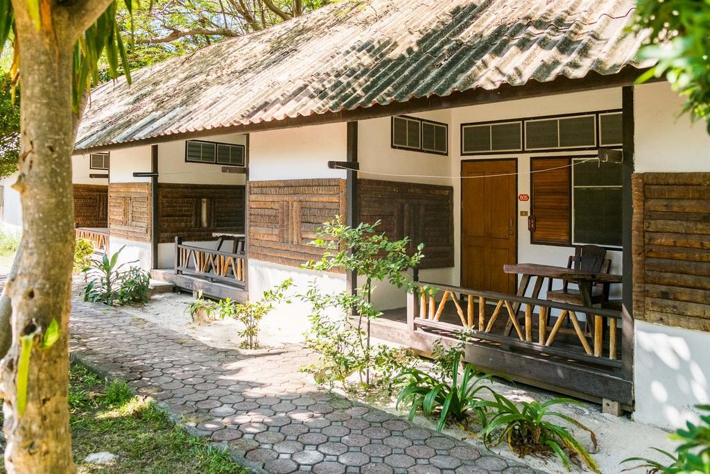 Marine Chaweng Beach Resort Exterior photo