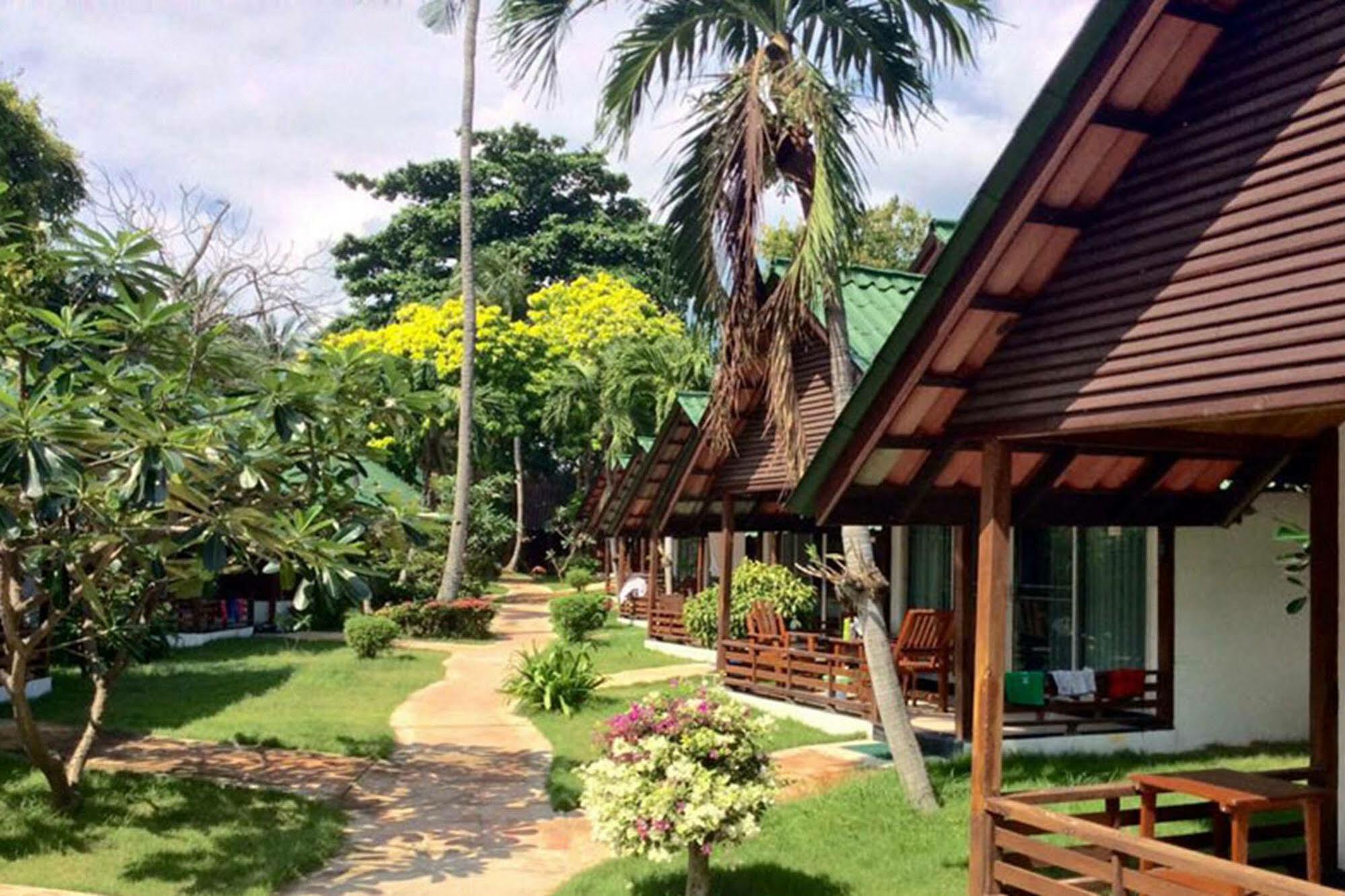 Marine Chaweng Beach Resort Exterior photo