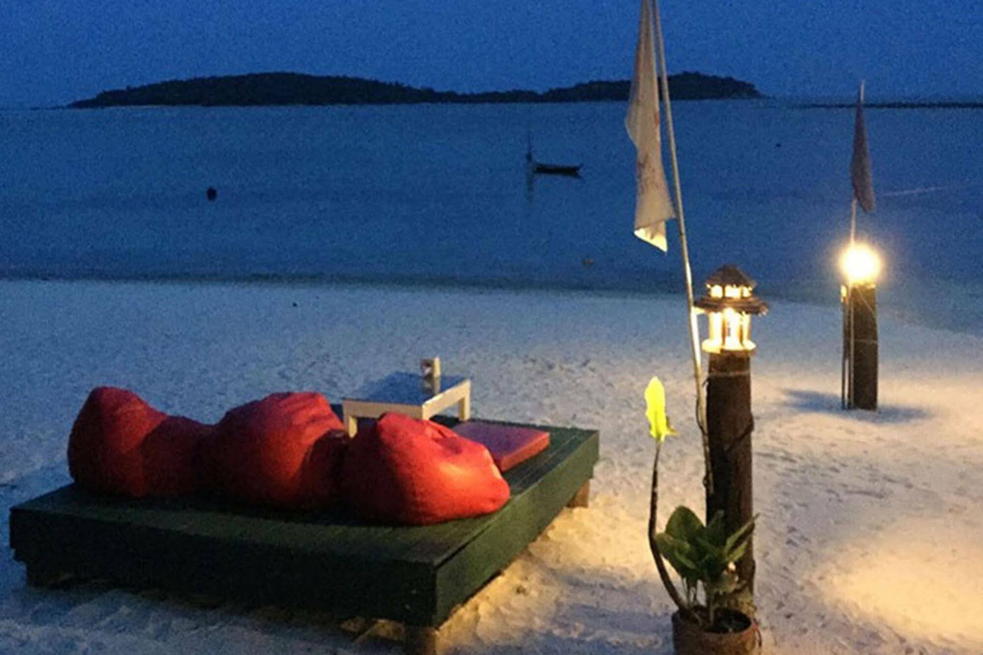 Marine Chaweng Beach Resort Exterior photo