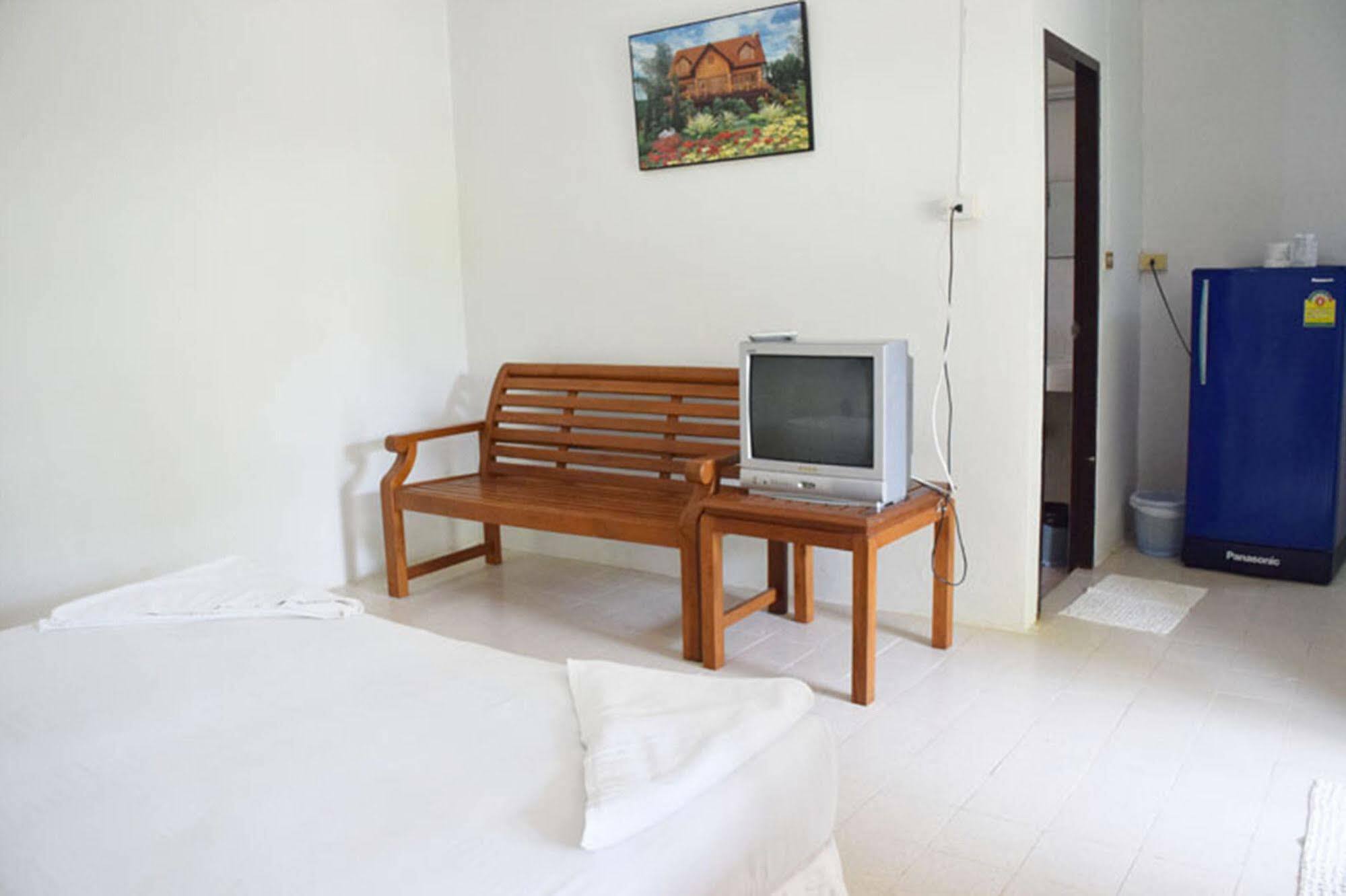 Marine Chaweng Beach Resort Exterior photo